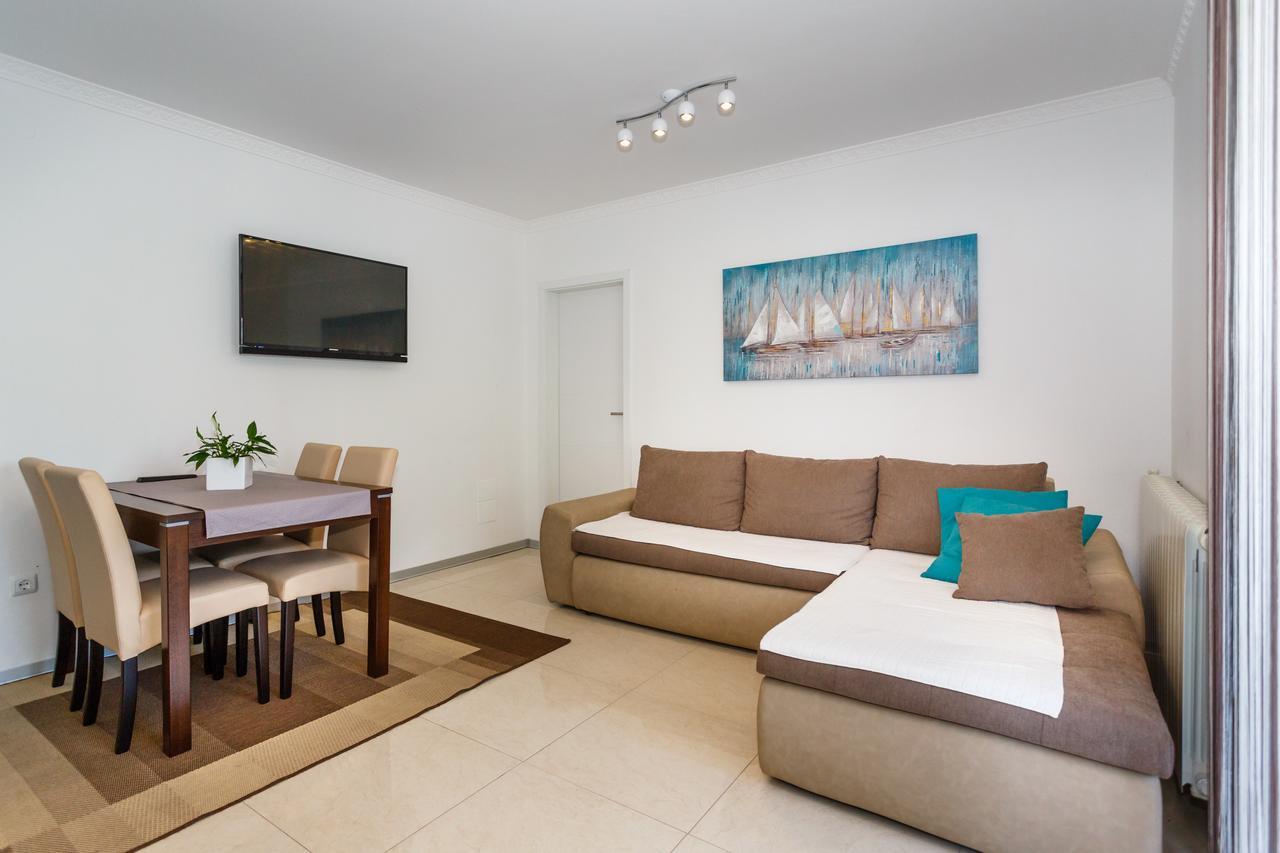 Apartments Ostojic Крк Экстерьер фото