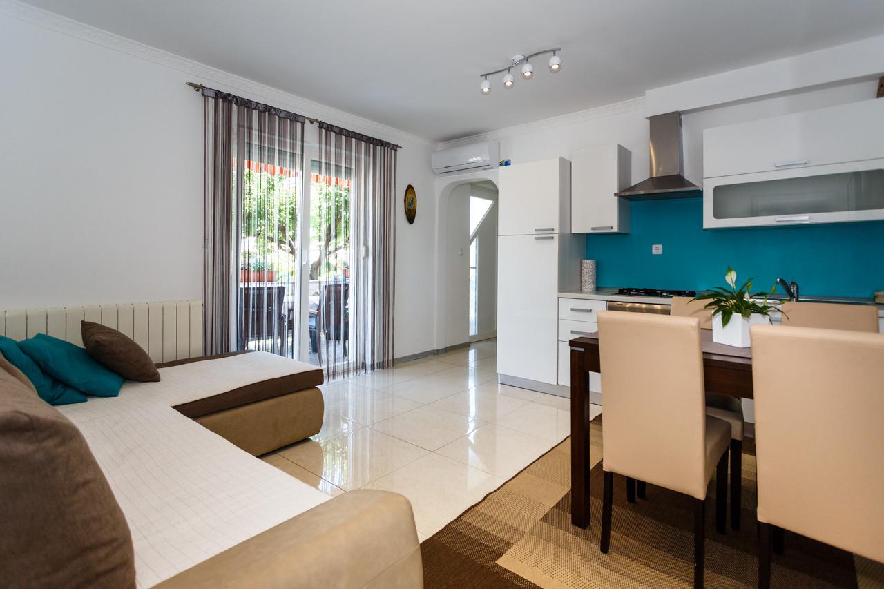 Apartments Ostojic Крк Экстерьер фото